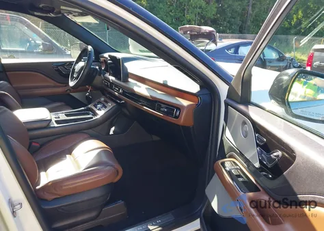 2020 Lincoln Aviator Reserve z USA, uszkodzony, nr VIN 5LM5J7XC0LGL20516